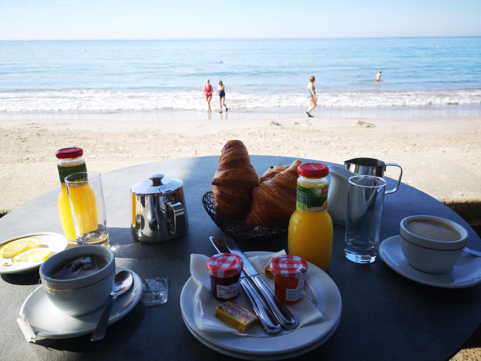 Appartement Avec Piscine Et Garage Proche Plage Et Commerces لا سين سور مير المظهر الخارجي الصورة